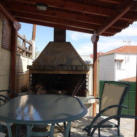 Beach Front House With View Marathos  Exterior foto